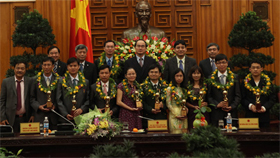 Trao giải Quả cầu vàng cho thanh niên giỏi khoa học