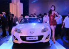 Mazda ra mắt 5 mẫu xe phiên bản 2012