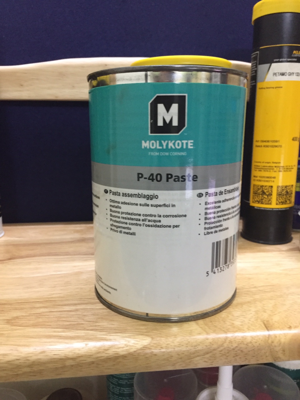 Mỡ bôi trơn Molykote P-40 Paste 1kg