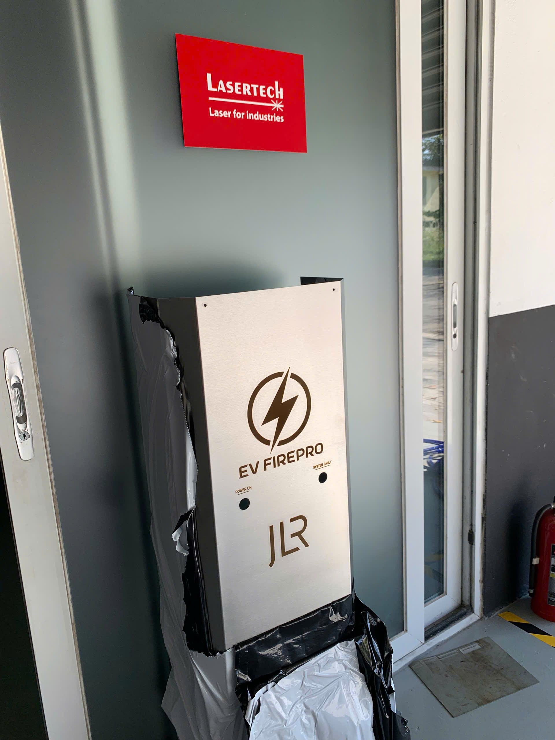 Dịch vụ khắc Laser Hà Nội