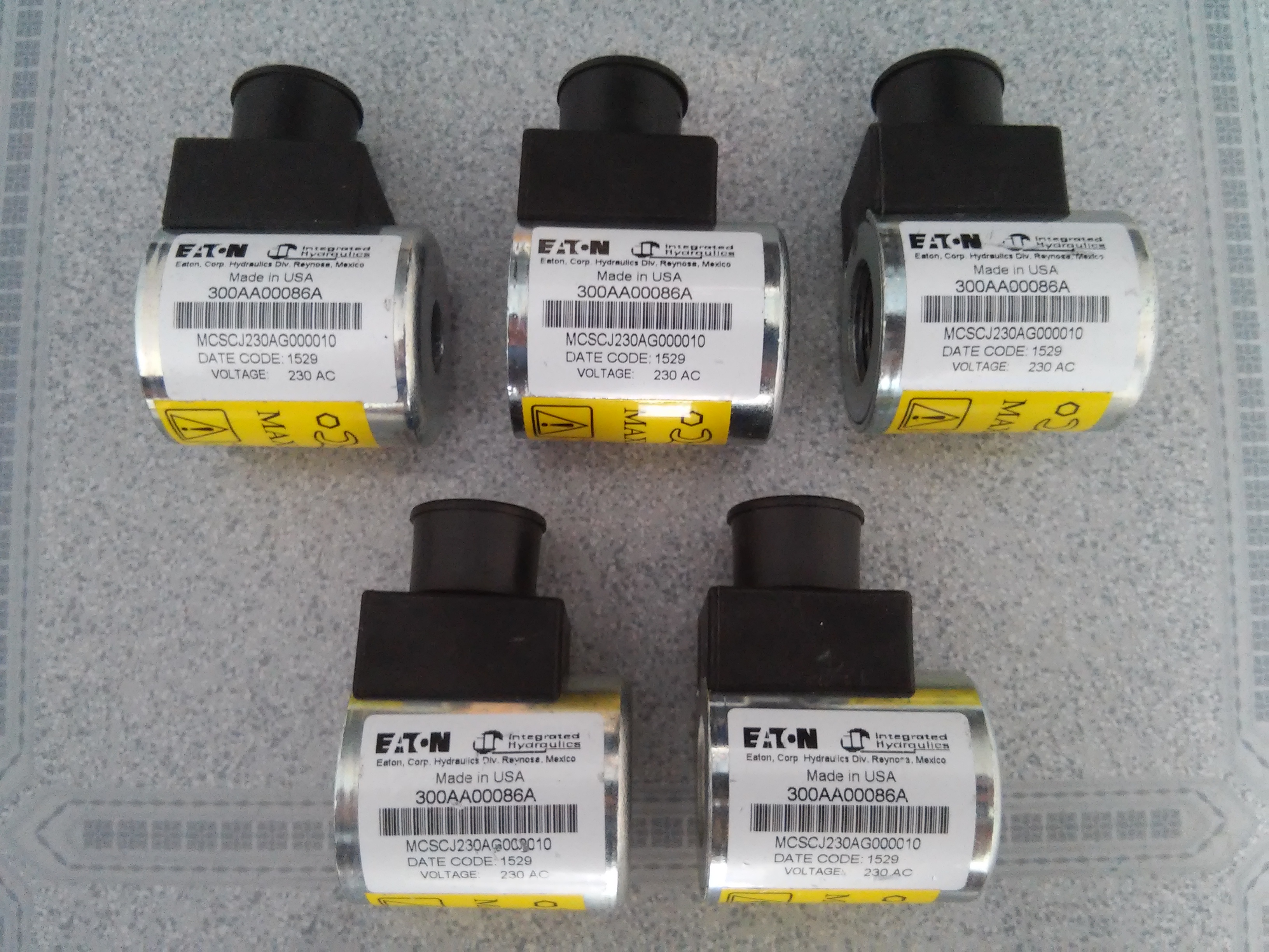 Cuộn dây van điện từ Solenoid Coil 230VAC, 300AA00086A – MCSCJ230AG000010. Maker: EATON – USA