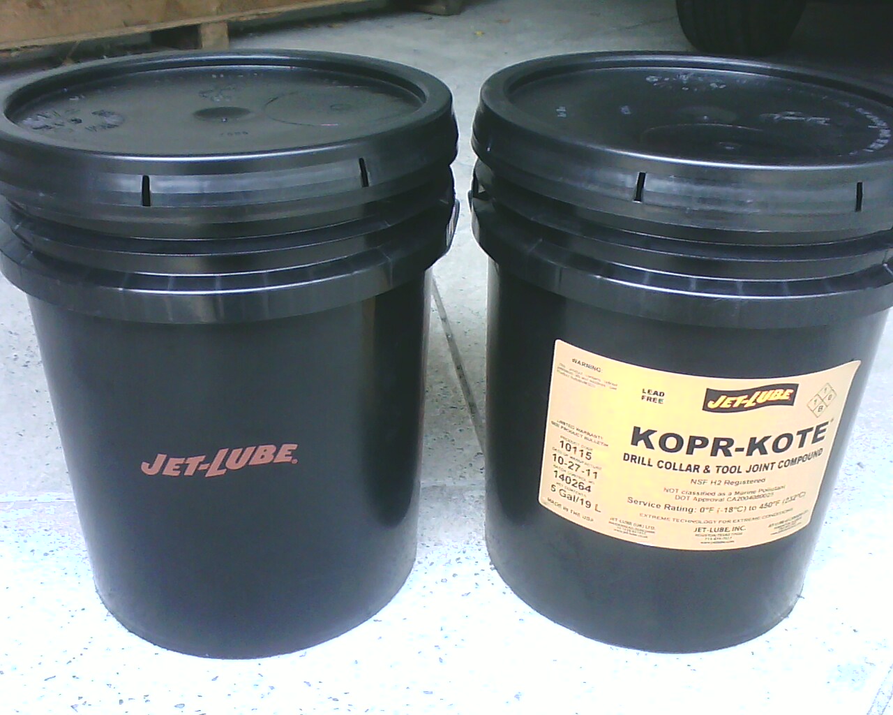 Mỡ đồng KOPR-KOTE Drill Collar & Tool Joint Compound, 5 Gal/19 L. Maker: JET-LUBE