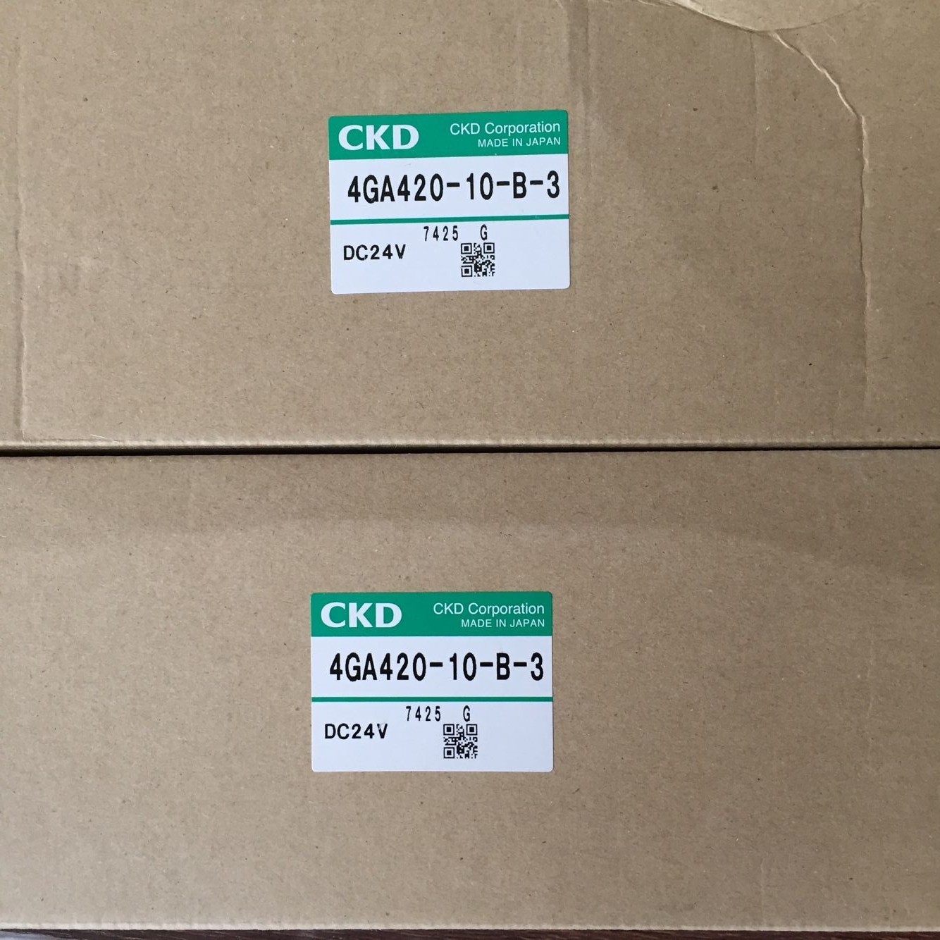 Van điện từ CKD 4GA420-10-B-3