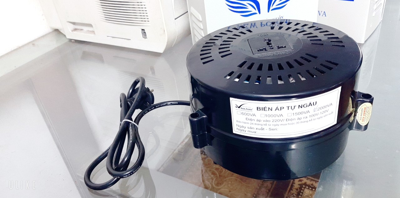 Bộ đổi nguồn 220v sang 110v 2000VA nhựa new power