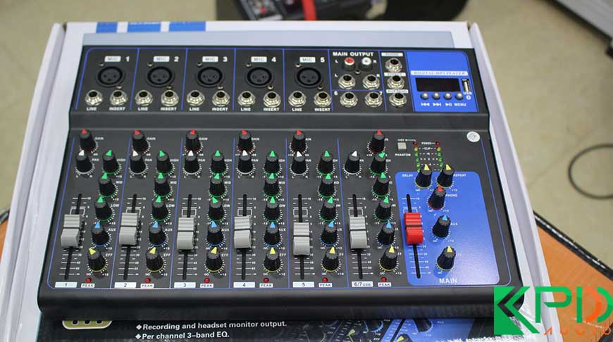 Bàn mixer Yamaha F7 USB giá cực tốt