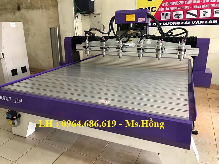 Máy đục vi tính 6 đầu, máy cnc 6 đầu chạm khắc tranh gỗ giá rẻ