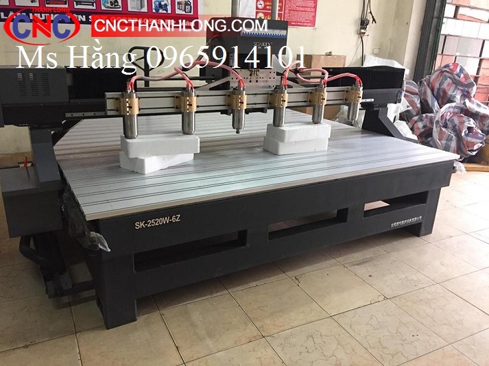 Máy CNC 6 đầu, Máy đục gỗ vi tính - 6 đầu.