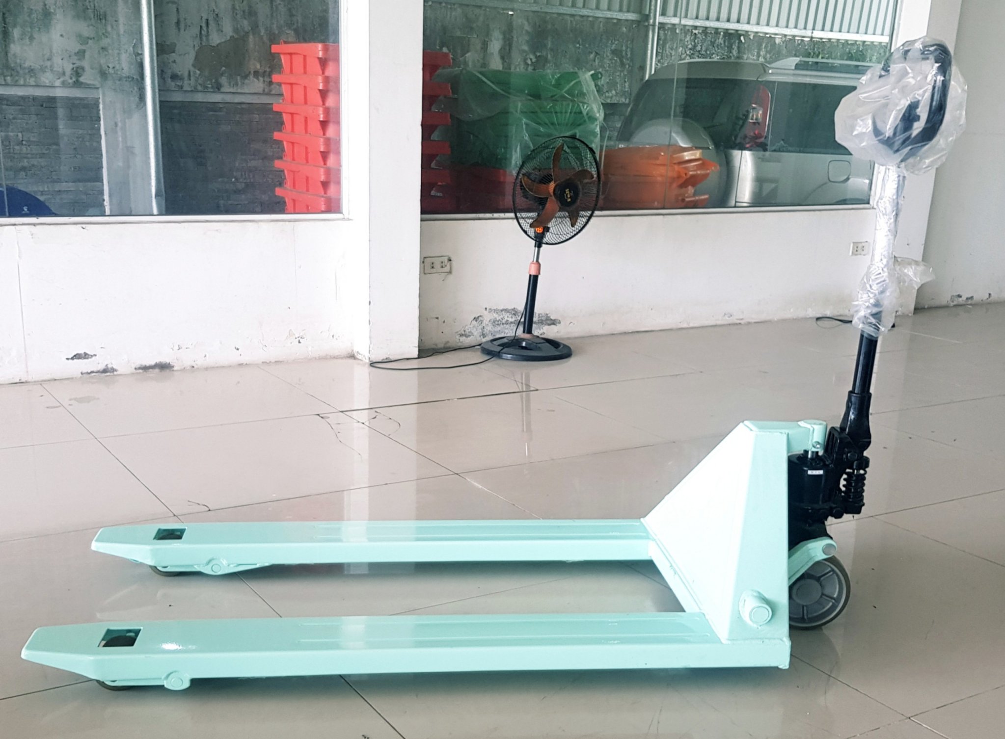 Xe nâng tay thấp 2500kg chính hãng OPK - Nhật