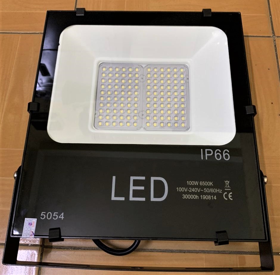 Đèn pha led 100W