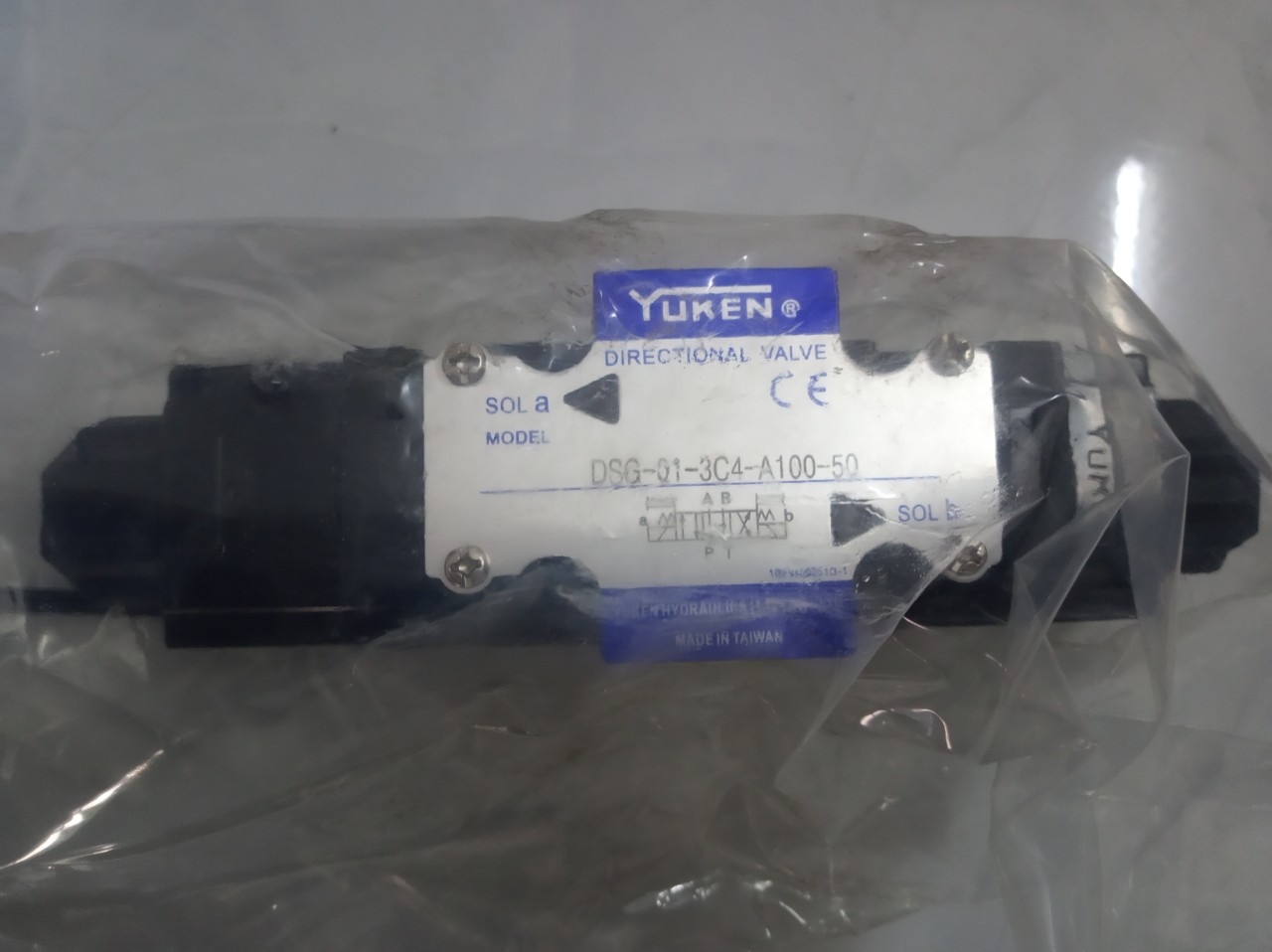 Van thủy lực YUKEN DSG-01-3C4-A100-50