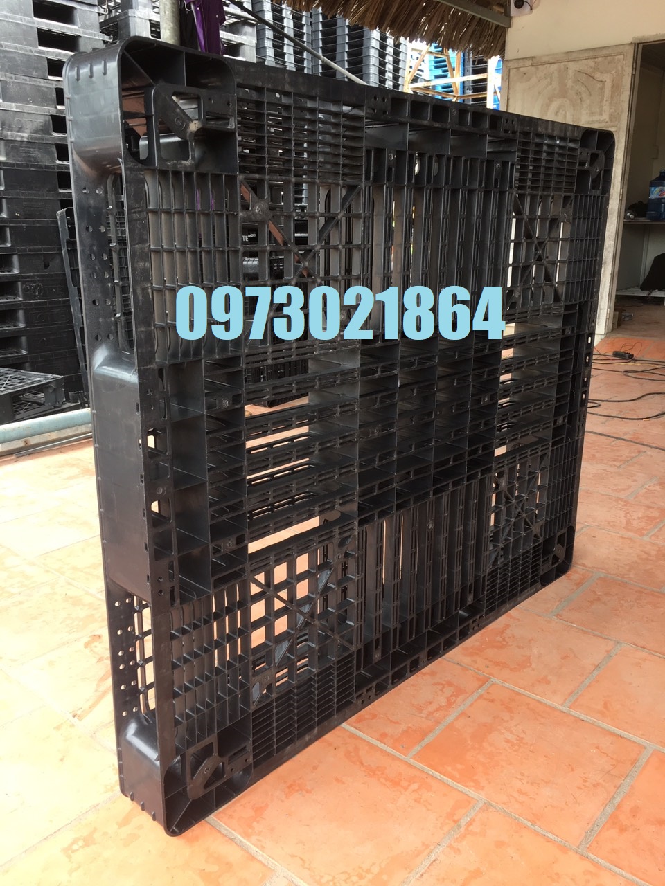 Công ty bán pallet nhựa giá rẻ, pallet nhựa uy tín