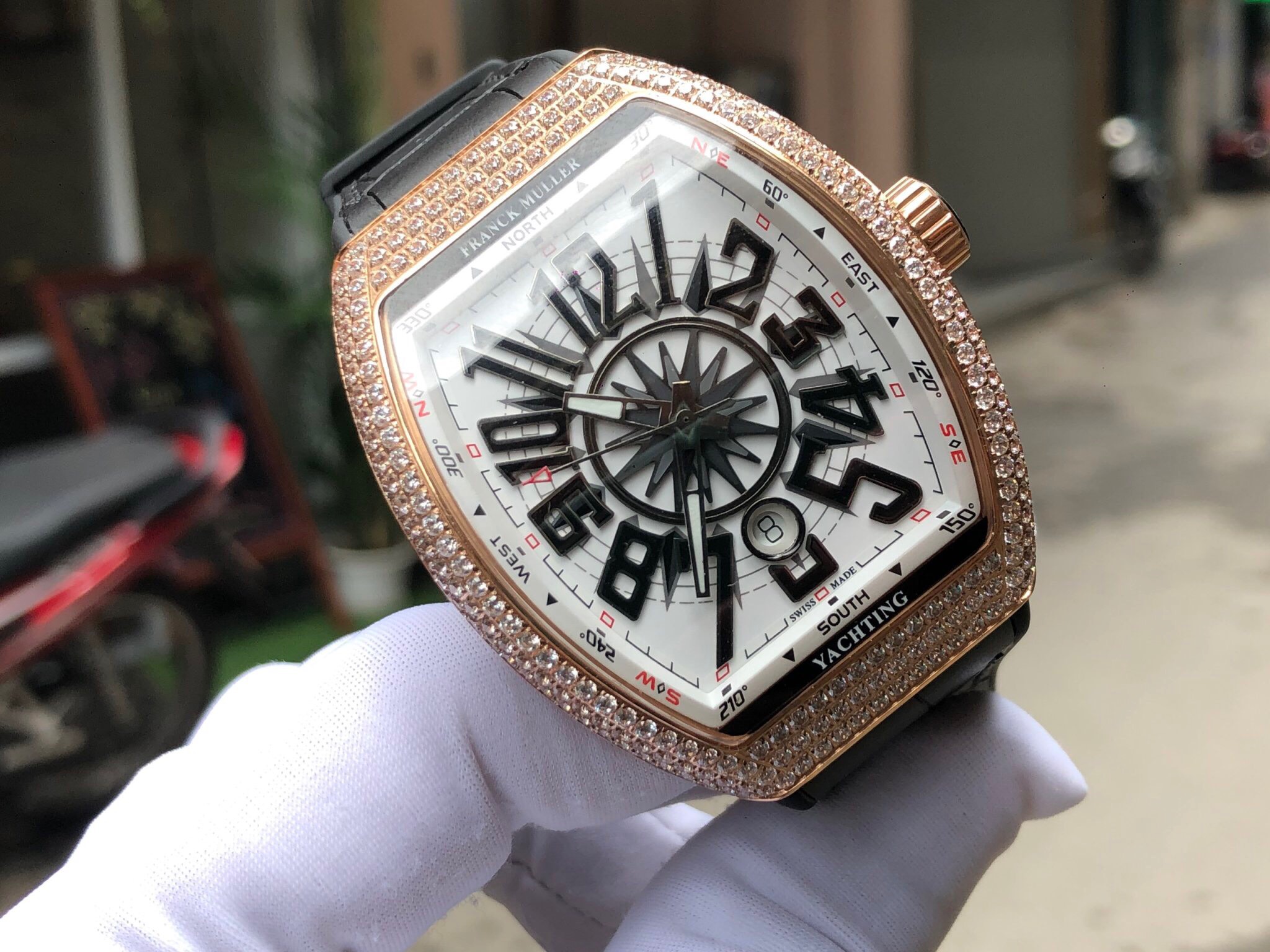 Bao nhiêu 1 chiếc đồng hồ Franck Muller Super Fake