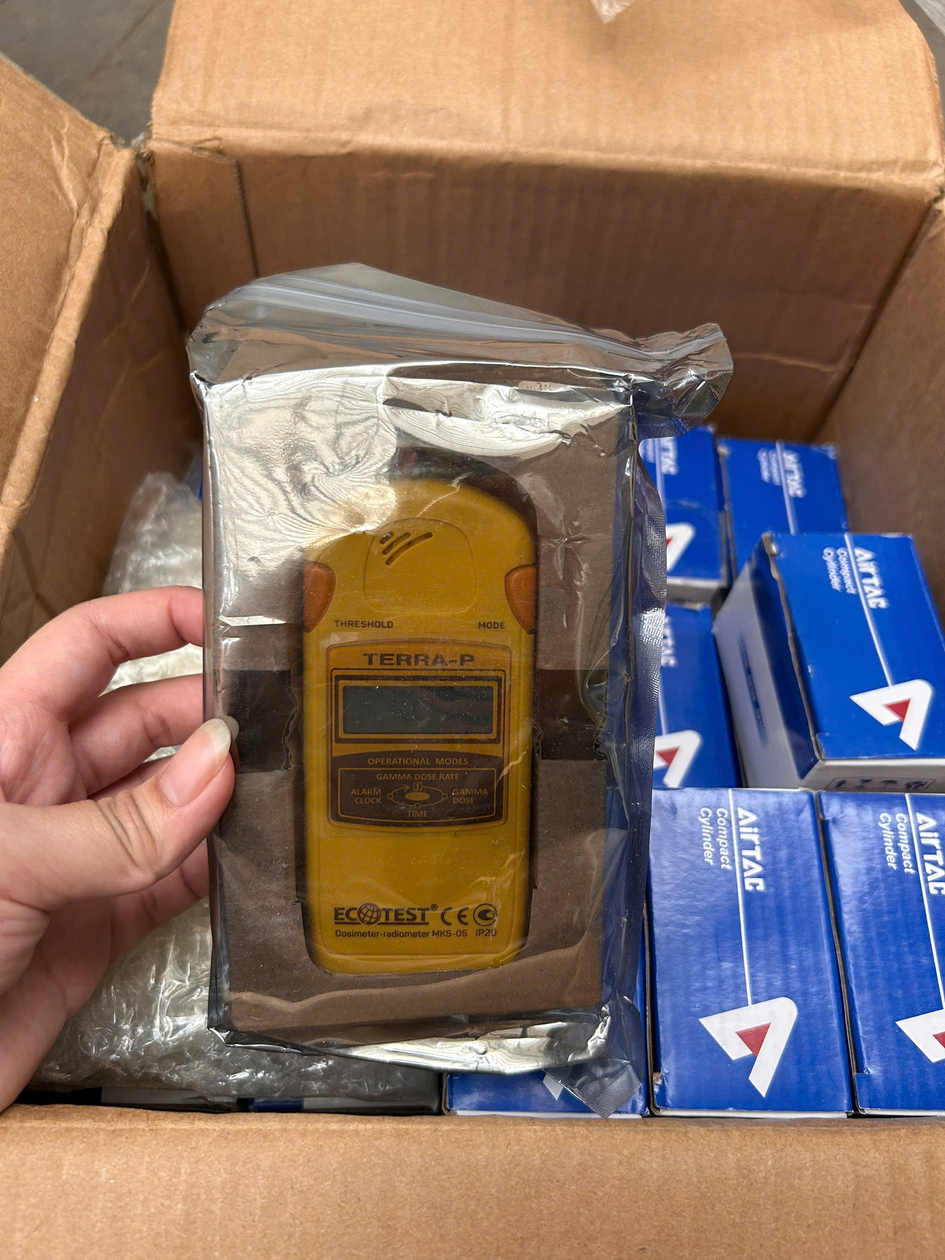 Máy đo độ phóng xạ MKS-05 TERRA P