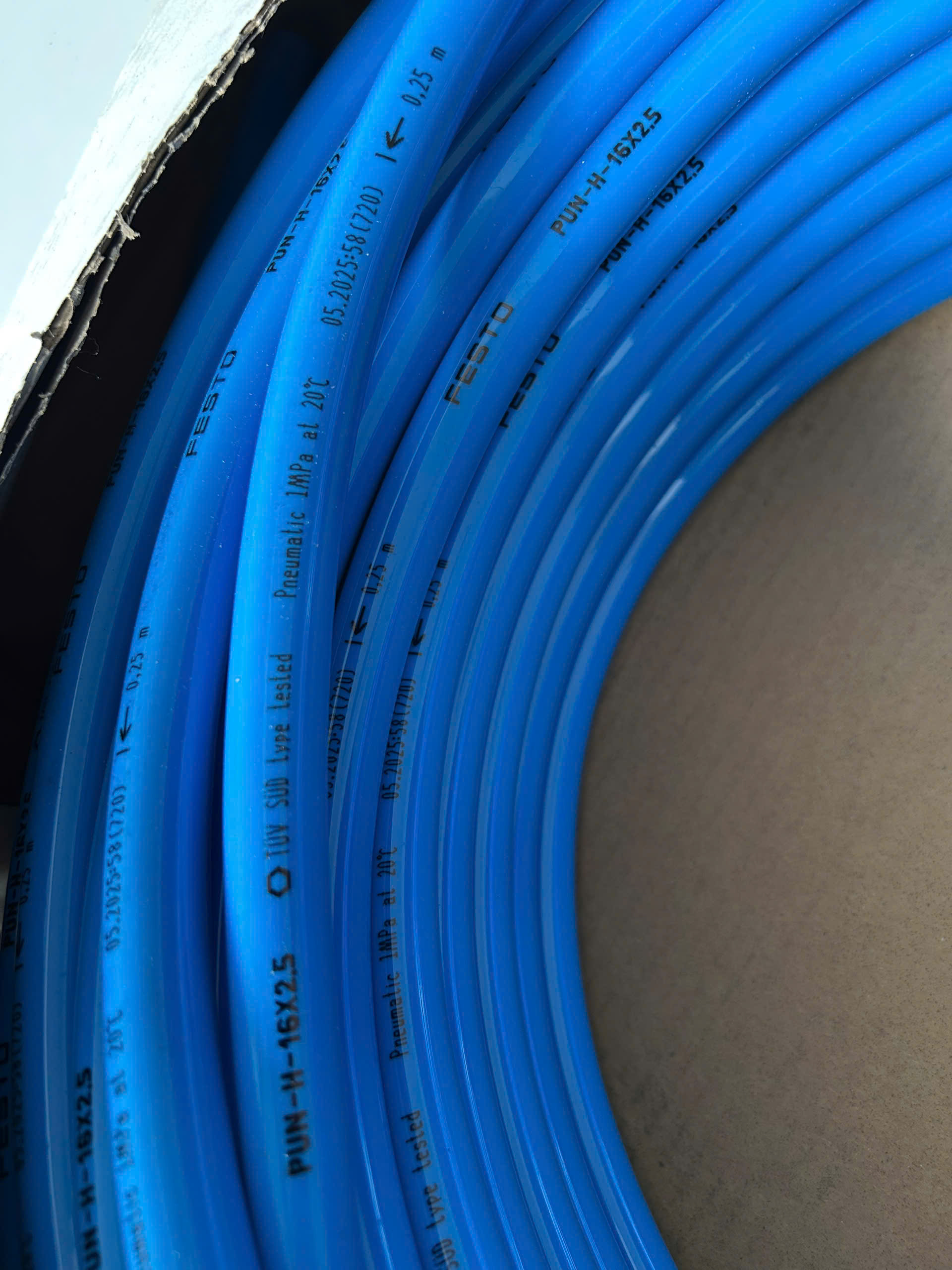 Ống hơi khí nén FESTO PUN-H – Polyurethane Tube chính hãng