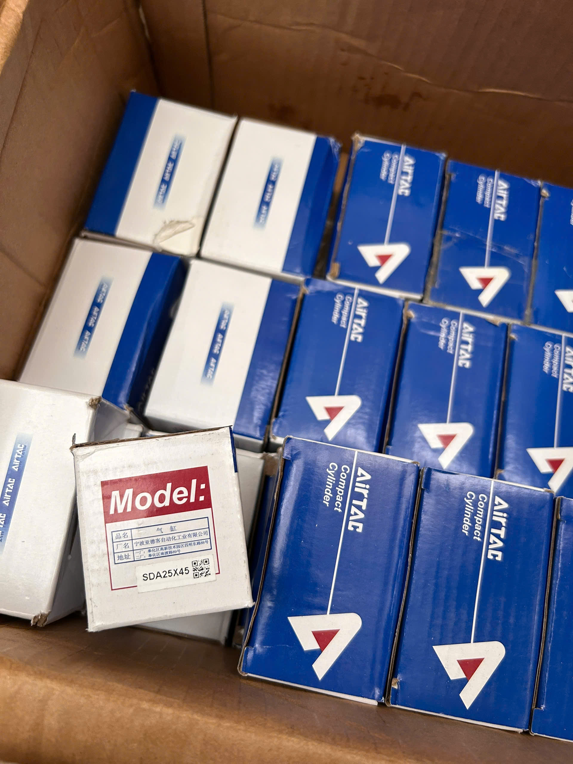 Xy lanh khí nén AIRTAC SDA25X45