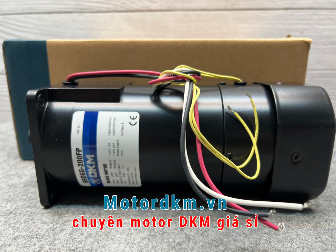 Motor giảm tốc DKM, động cơ giảm tốc DKM