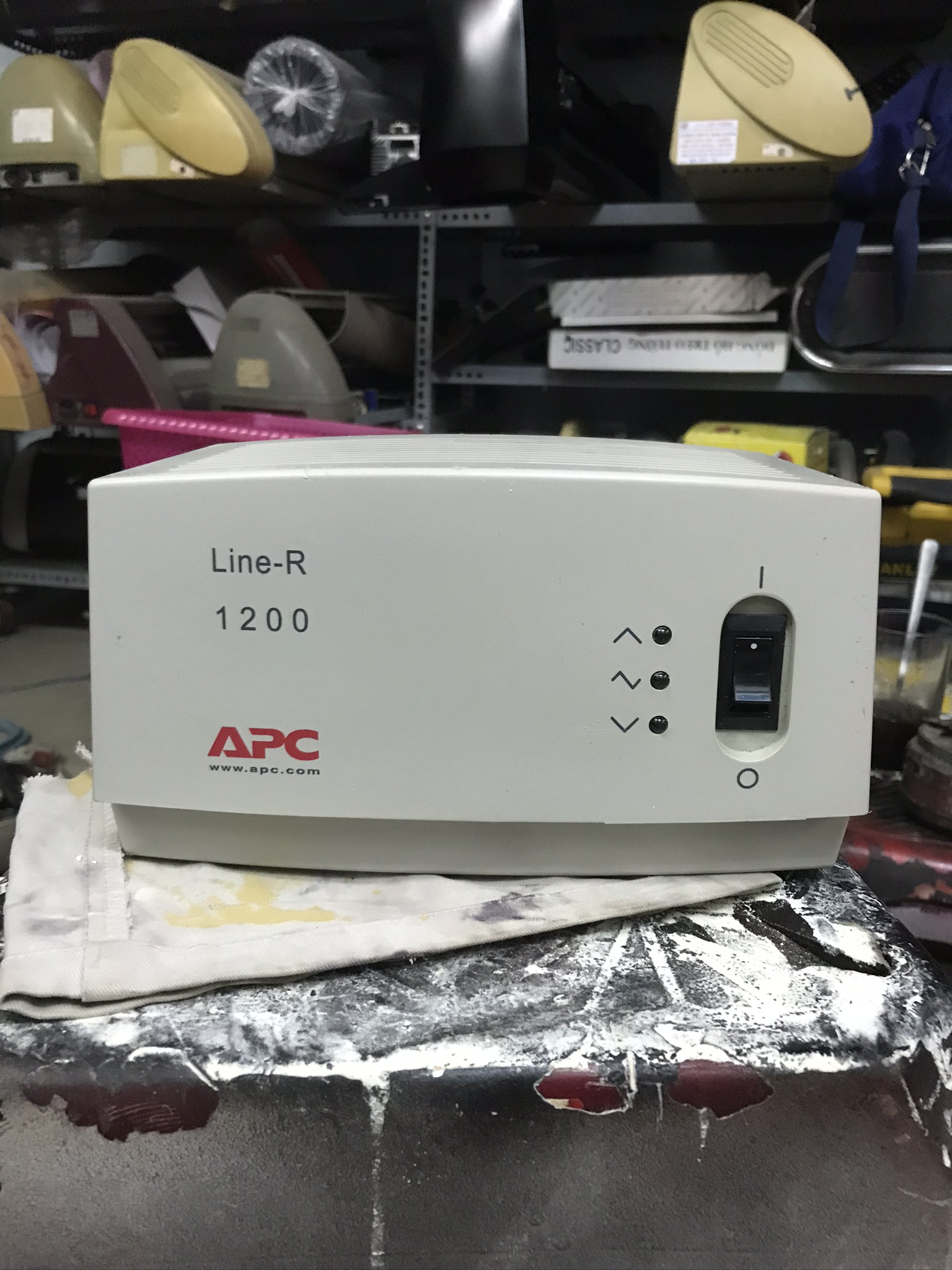 Bán Ổn áp tự động Line-R 1200VA