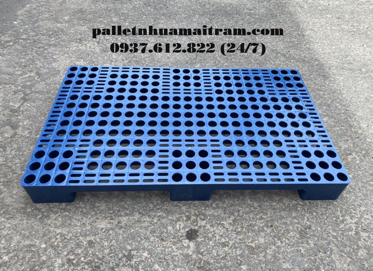 Giá tấm pallet nhựa lót sàn bao nhiêu?