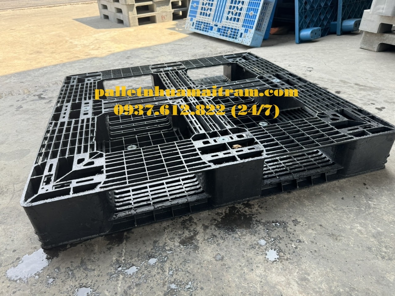 Pallet nhựa là gì? Ưu nhược điểm của pallet nhựa