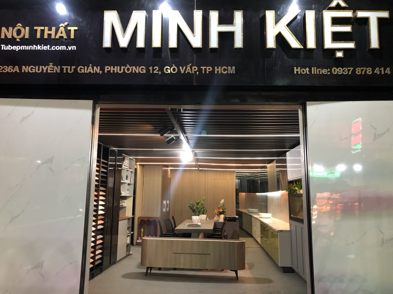 Tủ bếp gỗ đẹp giá rẻ Minh Kiệt