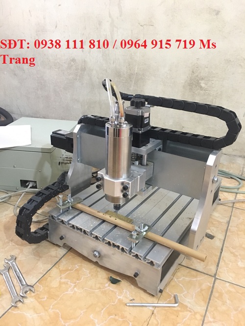 Máy cnc mini 3040 giá rẻ tại công ty Thành Long