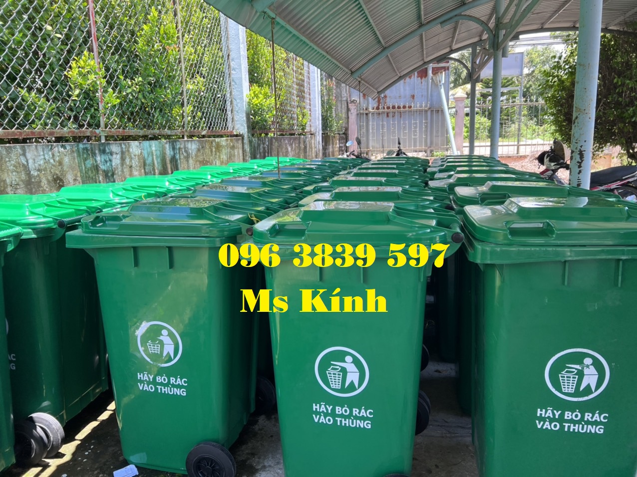 Cung cấp thùng rác nhựa 240 lít, thùng rác đô thị 240 lít - 096 3839 597 Ms Kính