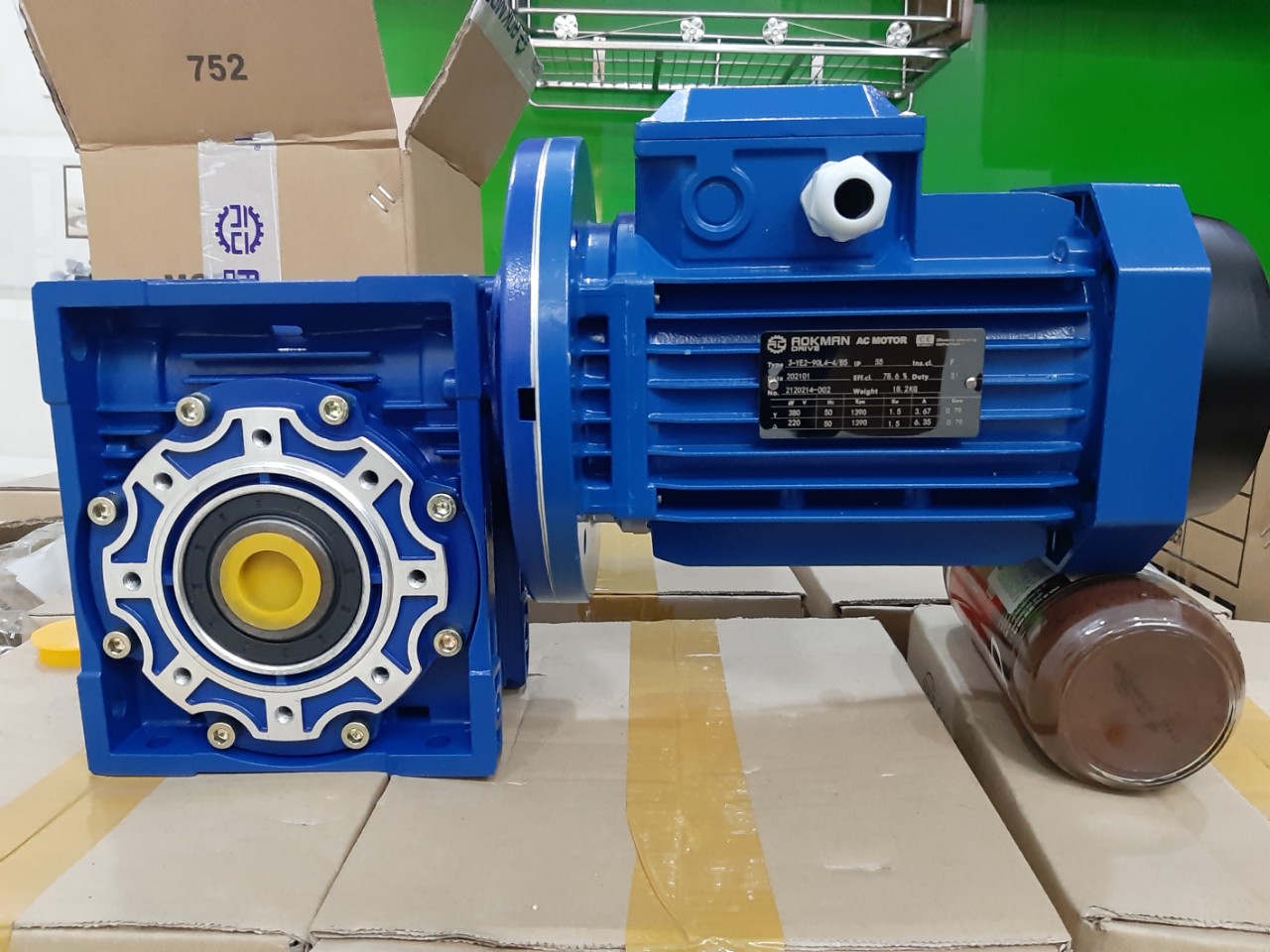 Motor giảm tốc Aokman