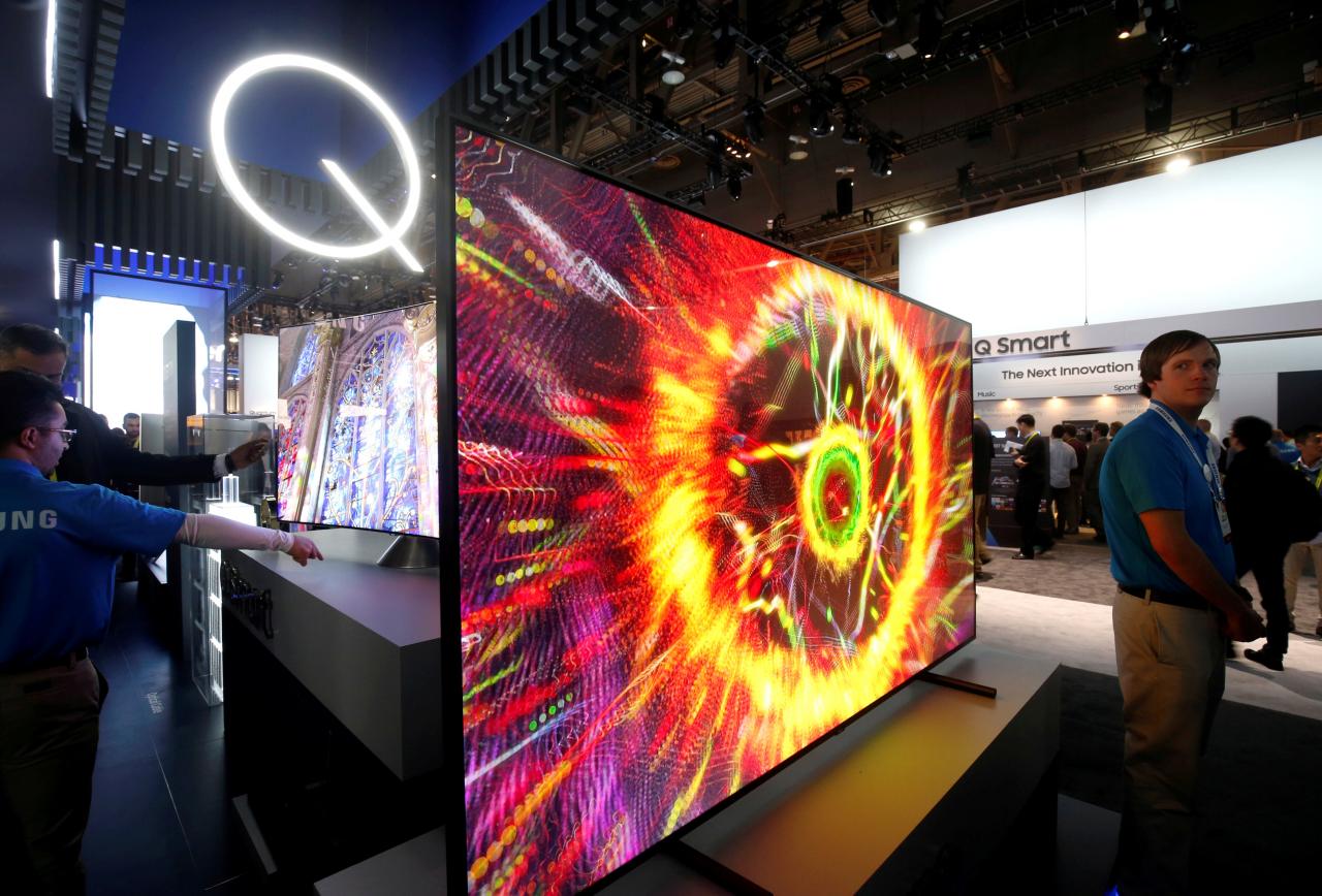 Nên thuê màn hình LCD hay OLED khi tổ chức sự kiện và Vì sao