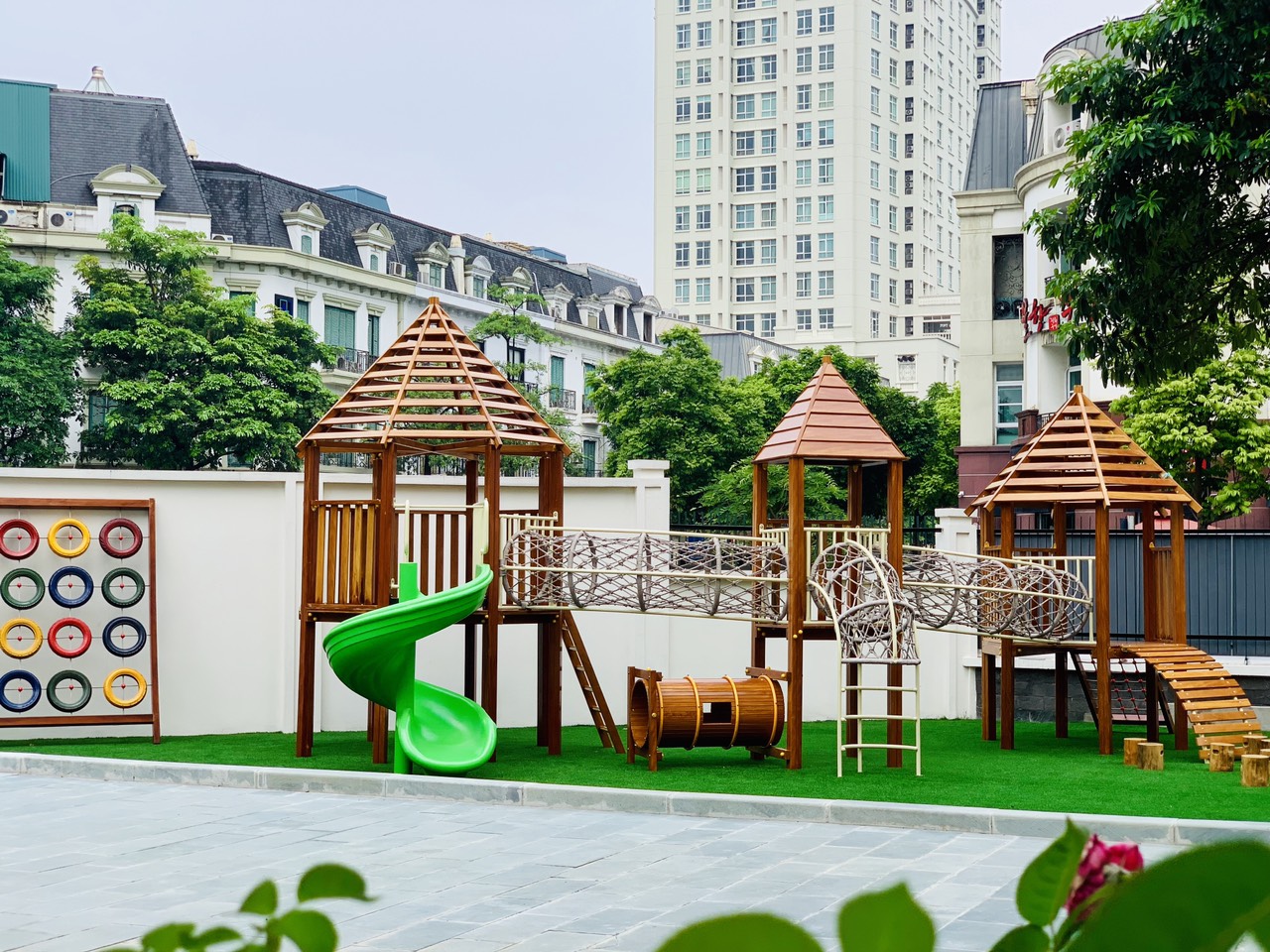 Trường mầm non Green School/Vườn xanh – Nơi trẻ có một tuổi thơ hạnh phúc