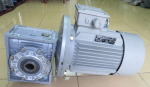 Motor giảm tốc Trục Vich